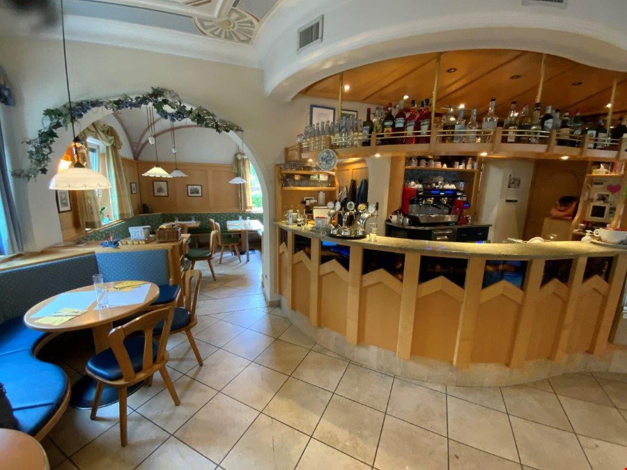 Gut besuchtes Bistro, Bar oder Restaurant in Bozen sofort zu verkaufen