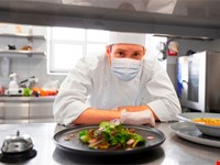 Restaurantbetrieb in der Bozner Industriezone zu verkaufen 1