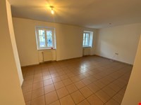 Praktisches und hochwertiges Büro oder Praxis in Auer zu vermieten. 6