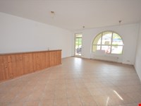 Geschäft / Atelier / Büro zu vermieten 4