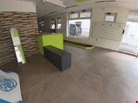 Leifers, Geschäftslokal mit Magazin und Parkplatz zu verkaufen 9