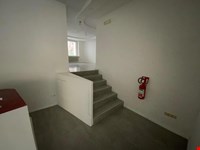 80 m² Geschäftslokal mit zusätzlichem Magazin sofort zu vermieten 3