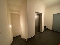 Modernes Betriebsgebäude 6