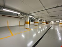 Überdachter Autostellplatz zu vermieten im Zentrum von Bozen. 2