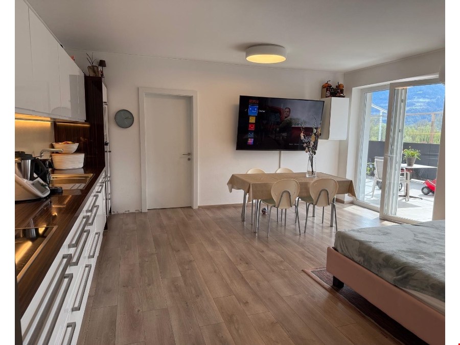 Wohnung mit zusätzlichem Gewerberaum in Sinich/Meran zu verkaufen! Wohnung mit zusätzlichem Gewerberaum in Sinich/Meran zu verkaufen!