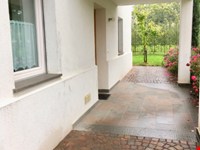 Schöne gepflegte 2-Zimmerwohnung mit Terrasse u Parkplatz zu vermieten 1
