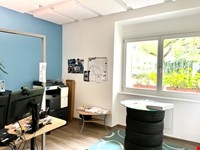 Büro zu vermieten 1