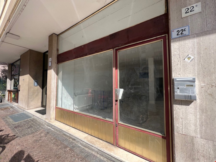 Geschäft - Büro zu verkaufen Geschäft - Büro zu verkaufen