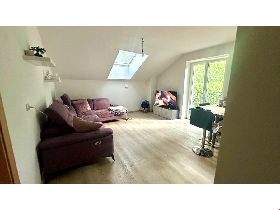 Neue 2-Zimmerwohnung mit Balkon - letzter Stock - zu vermieten