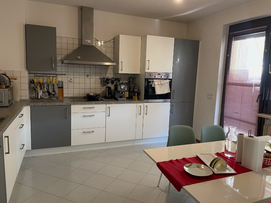 Leifers - Gepflegte 5-Zimmerwohnung mit Balkon/Terrasse zu vermieten Leifers - Gepflegte 5-Zimmerwohnung mit Balkon/Terrasse zu vermieten