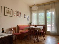 Wunderschöne grosse Wohnung im vorletzten Stock 5
