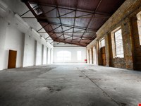 Betriebsgebäude mit großem Entwicklungspotenzial 1
