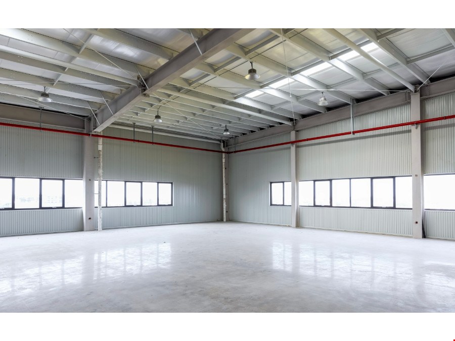 Gewerbehalle mit vielseitigem Potenzial Gewerbehalle mit vielseitigem Potenzial