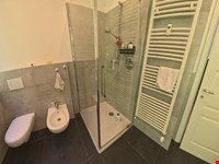 Neuwertige Dreizimmerwohnung mit Garage in Bozen 8