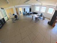 Sehr helles und gepflegtes Büro im Bozner Industriegebiet 4