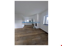 Freistehendes Mehrgenerationen-Objekt 4