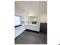 Freistehendes Mehrgenerationen-Objekt 5