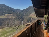 Gepflegte vollmöblierte 3-Zimmerwoh. mit Panoramabalkon u. Parkplätzen 9