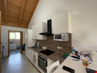 Teilmöblierte Einzimmerwohnung im 2. Stock mit Parkplatz zu vermieten 1