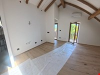 Zweizimmerwohnung in kleinem Wohnhaus zu verkaufen 5