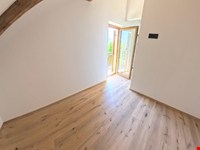 Zweizimmerwohnung in kleinem Wohnhaus zu verkaufen 8