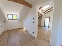 Stilvoll wohnen unterm Dach – charmante Zweizimmerwohnung mit Terrasse 9