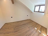 Stilvoll wohnen unterm Dach – charmante Zweizimmerwohnung mit Terrasse 8