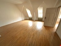 Großzügige Jungendstilwohnung im Dachgeschoss 7