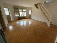 Großzügige Jungendstilwohnung im Dachgeschoss 5
