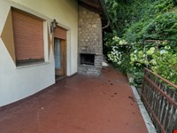 Freistehendes großes sanierungsbedürftiges Haus zu verkaufen 2