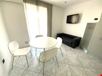 Dreizimmerwohnung im 3. Stock in der Mailandstraße, Bozen 2