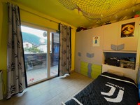 Sonnenhelle Dreizimmerwohnung mit Terrasse und Doppelgarage 4