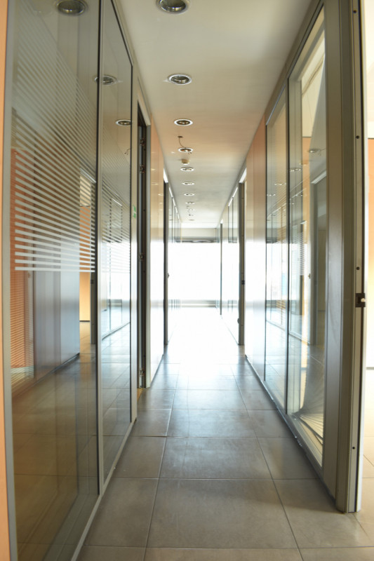 Büro 8