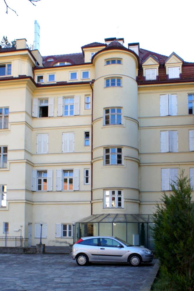 Sympathische 1½-Z-Wohnung inkl. Garage 5