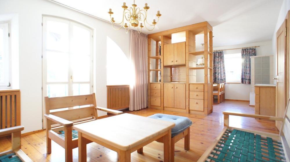 Geräumige 3-Z-Wohnung im Privathaus - komplett eingerichtet
