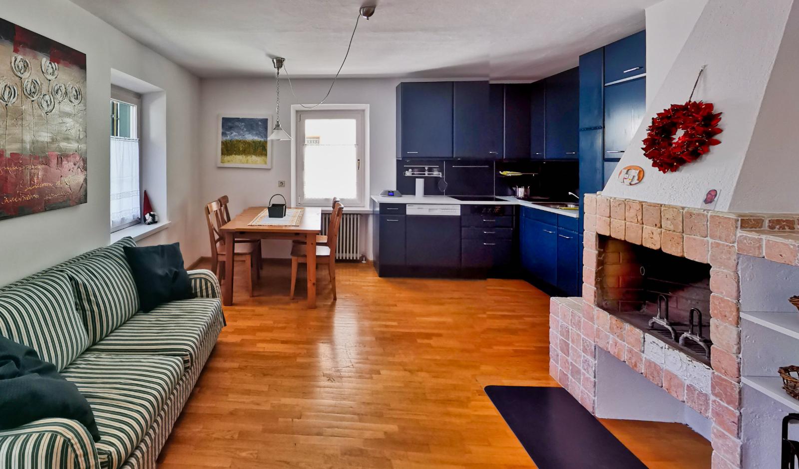 zentrale 3-Z-W mit Balkon & Garage 2