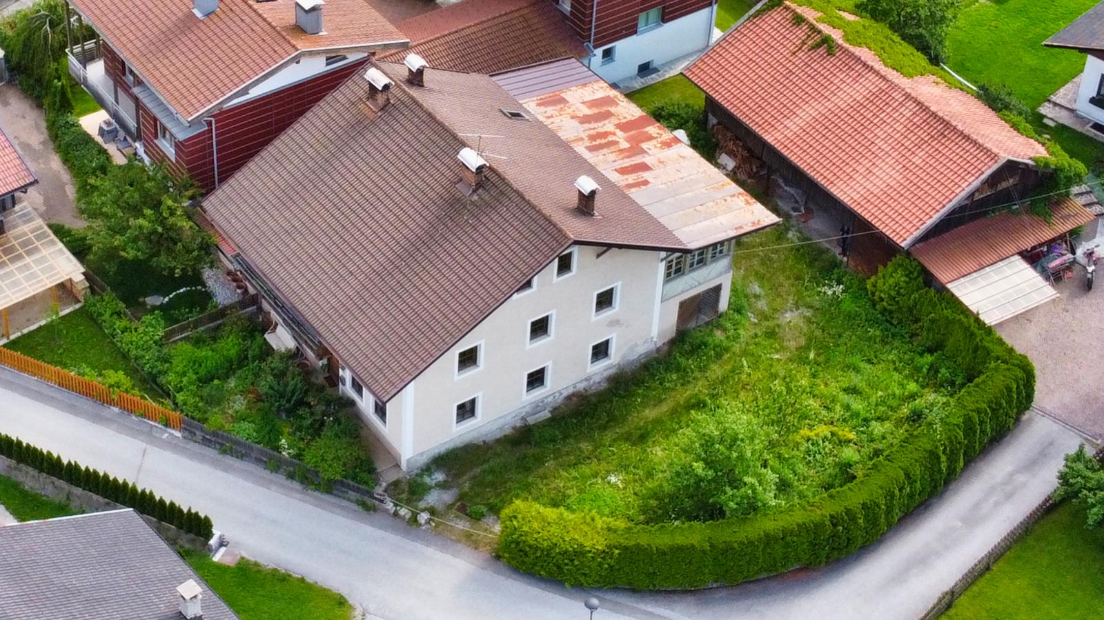 Mehrfamilienhaus in bester Dorflage