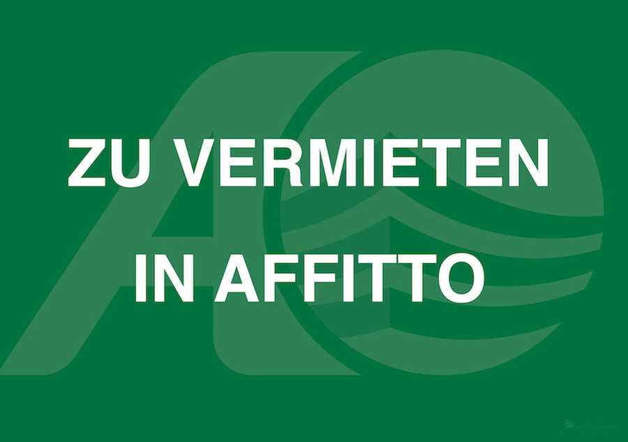 Bruneck Zentrum, ca. 2.000 m² Freifläche mit ca. 380 m² Kalthalle i