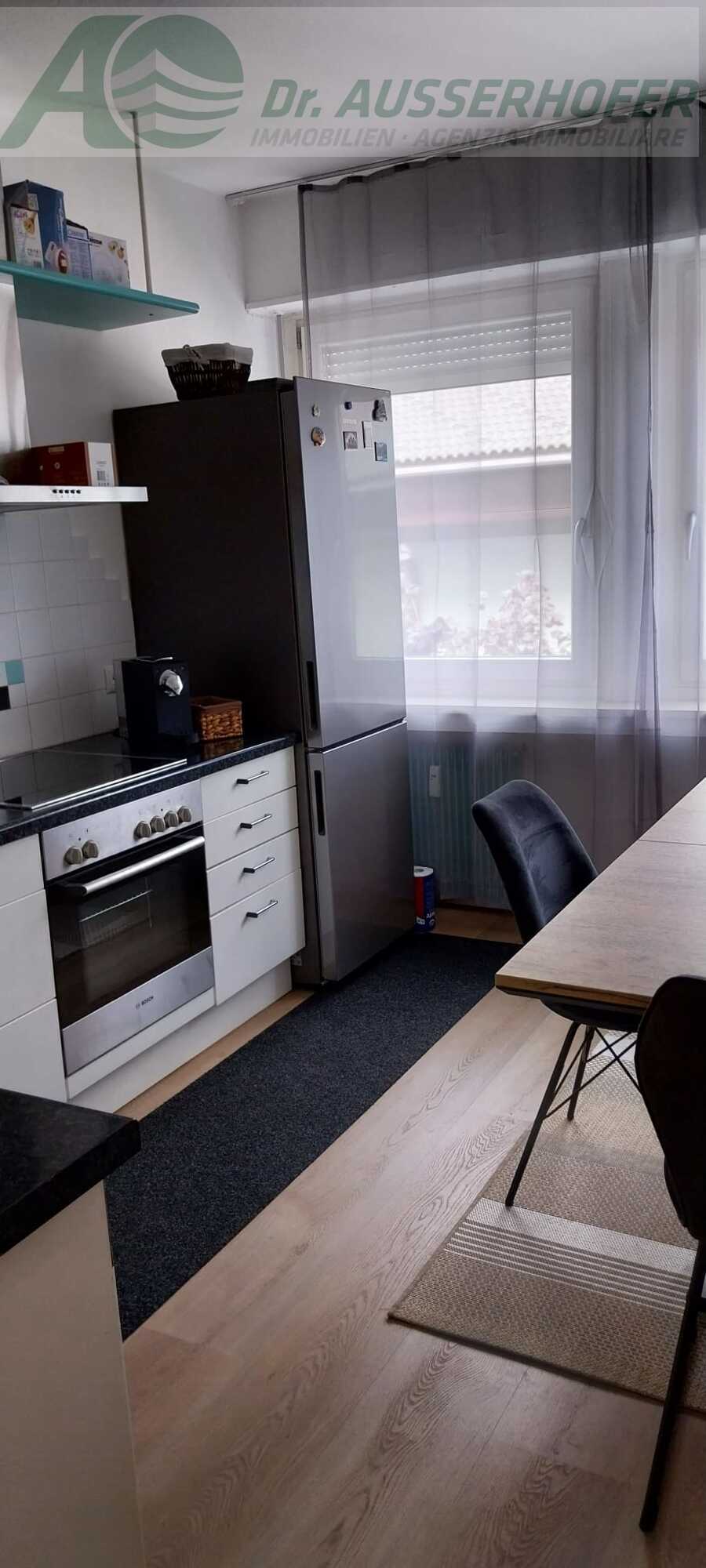 Helle und großzügige Wohnung in zentraler Lage von Reischach 4