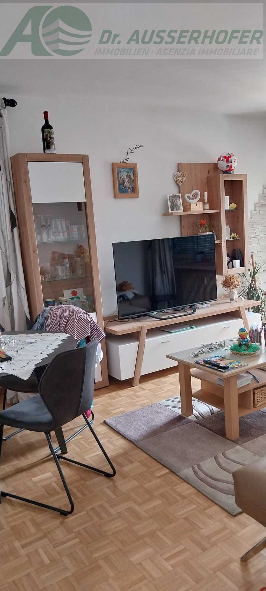 Helle und großzügige Wohnung in zentraler Lage von Reischach 5