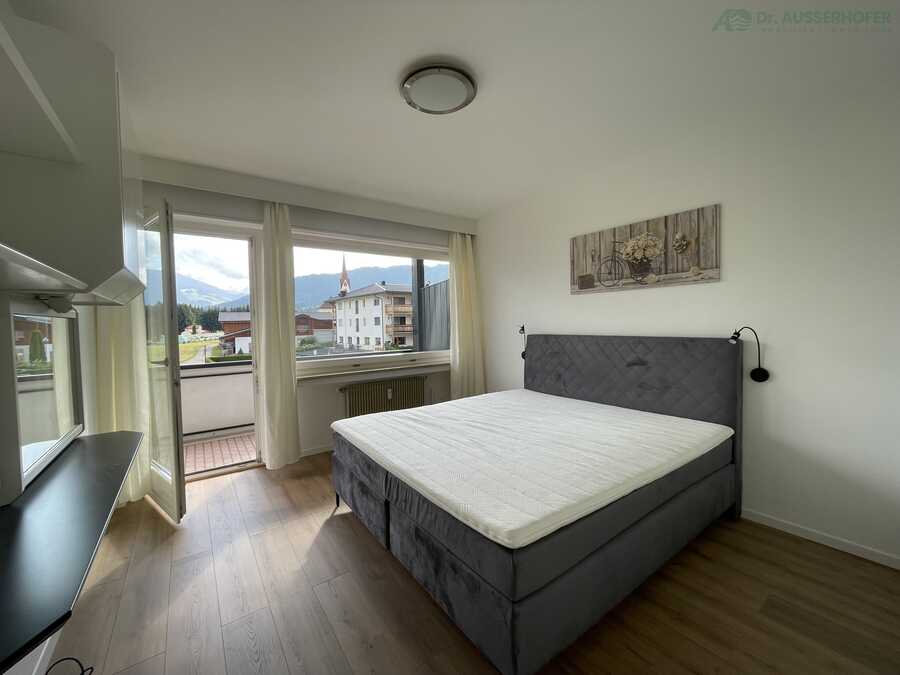 Helle und großzügige Wohnung in zentraler Lage von Reischach 7