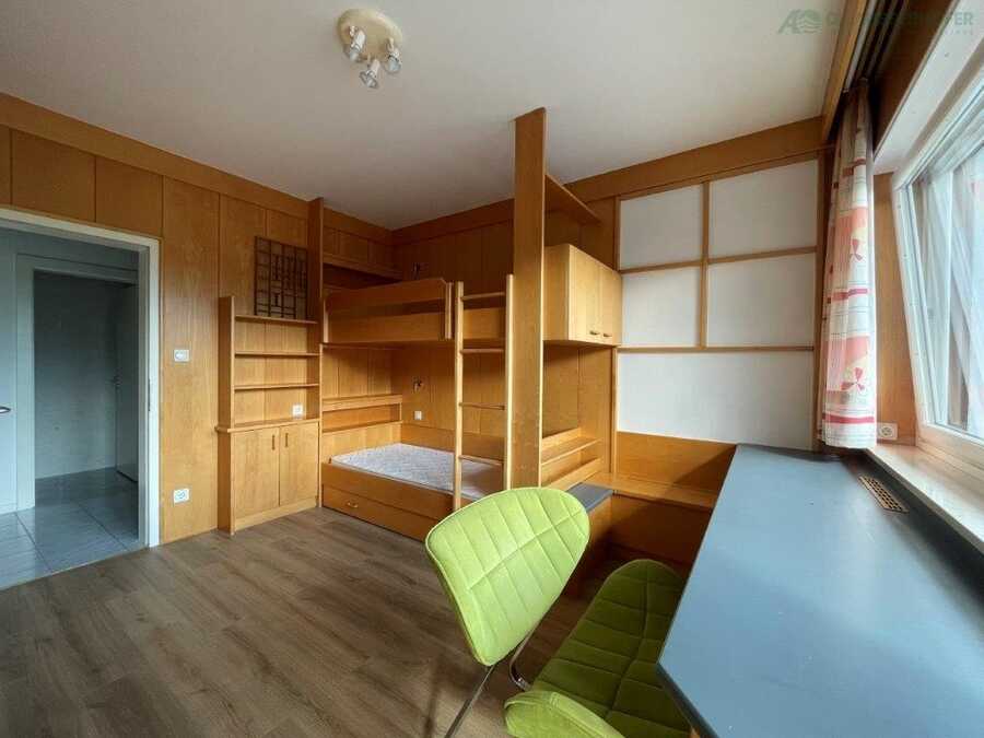 Helle und großzügige Wohnung in zentraler Lage von Reischach 10