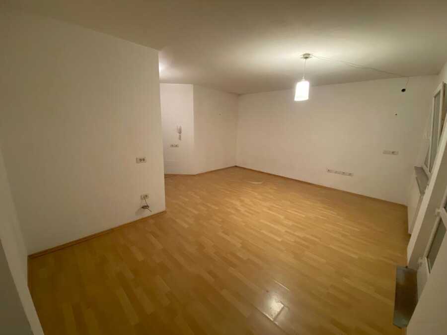 Ideal als Geldanlage: vermietete Einzimmerwohnung im Erdgeschoss am Or