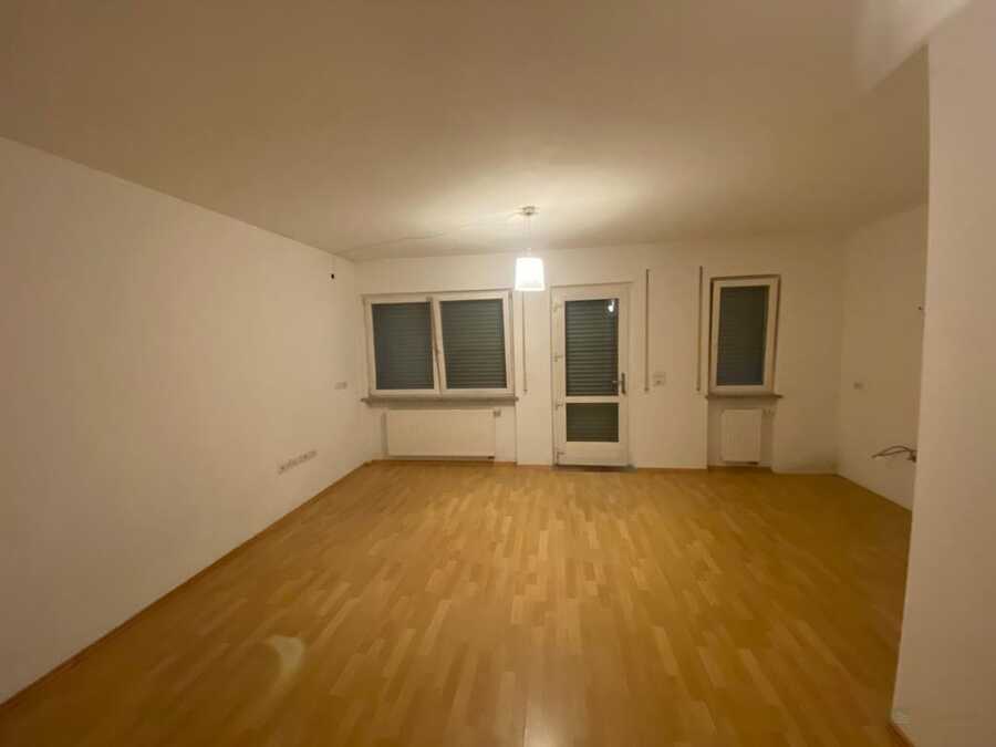 Ideal als Geldanlage: vermietete Einzimmerwohnung im Erdgeschoss am Or 2