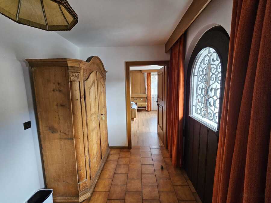 Gasthaus im Dorfzentrum von Gossensass mit viel Potential 4