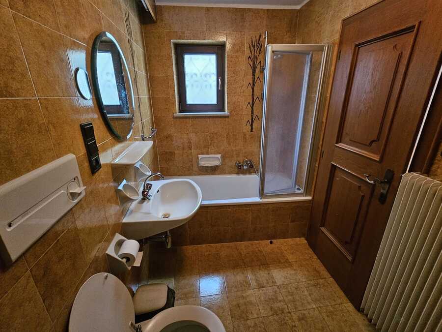 Gasthaus im Dorfzentrum von Gossensass mit viel Potential 6