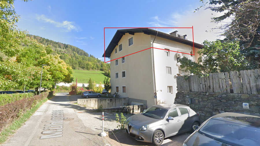 Gelegenheit! Geräumige Vierzimmerwohnung in zentraler Lage bei Sterzi 2