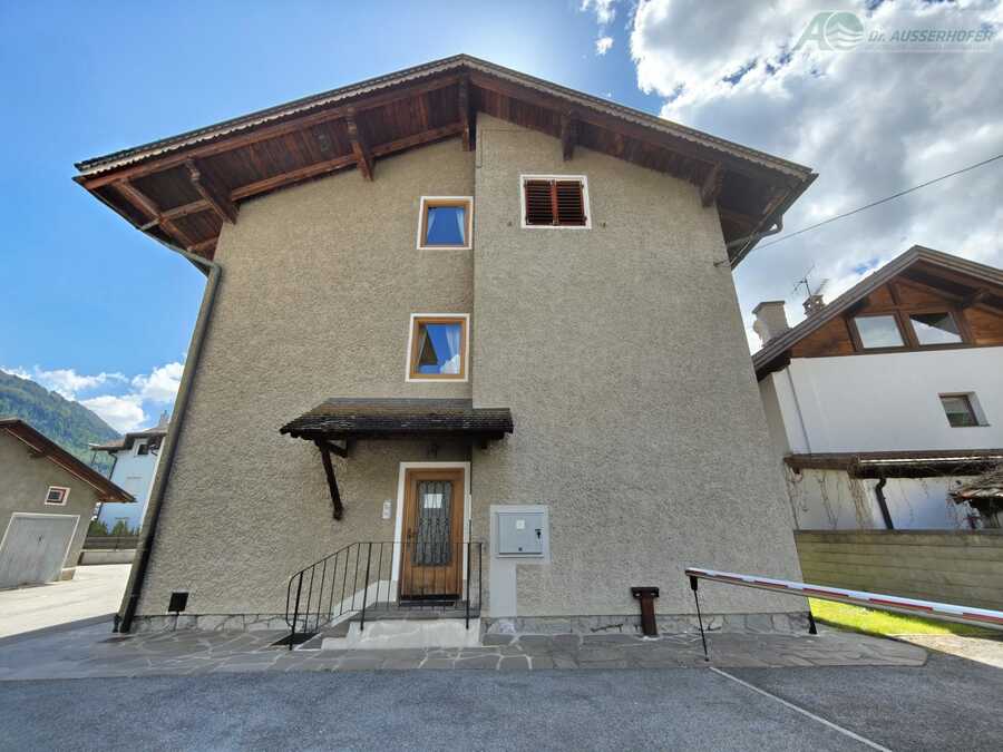 Freistehendes Haus mit 3 Wohnungen in Sterzing 6