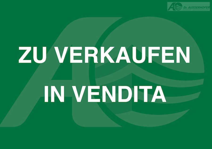 Großzügige Fünfzimmerwohnung in ruhiger Lage in St. Lorenzen