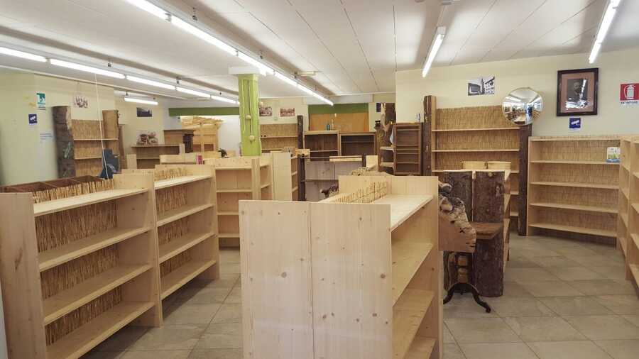 Latsch - Großes Geschäftslokal in zentraler Lage zu vermieten 9